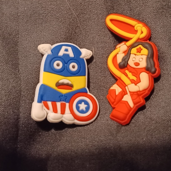 Croc Captain America Minion/Wonder Woman jibitz shoe charm bundle - Picture 1 of 1